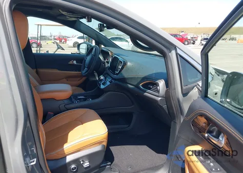 2023 Chrysler Pacifica Hybrid Pinnacle из США, поврежденный, VIN 2C4RC1N76PR589226